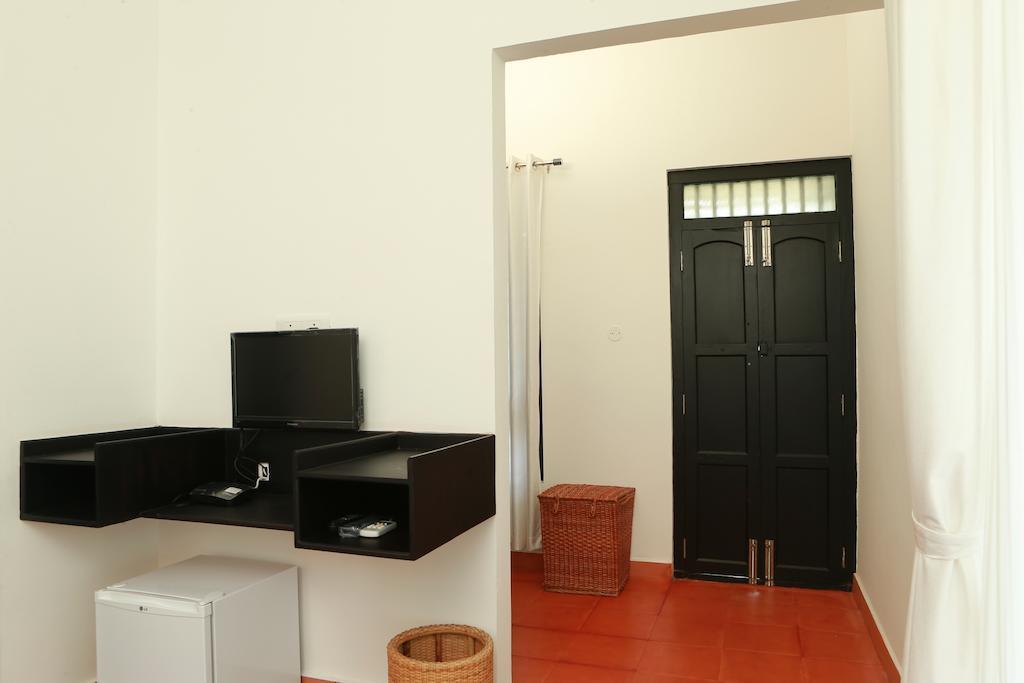 Mayas Beach House Mararikulam Bagian luar foto